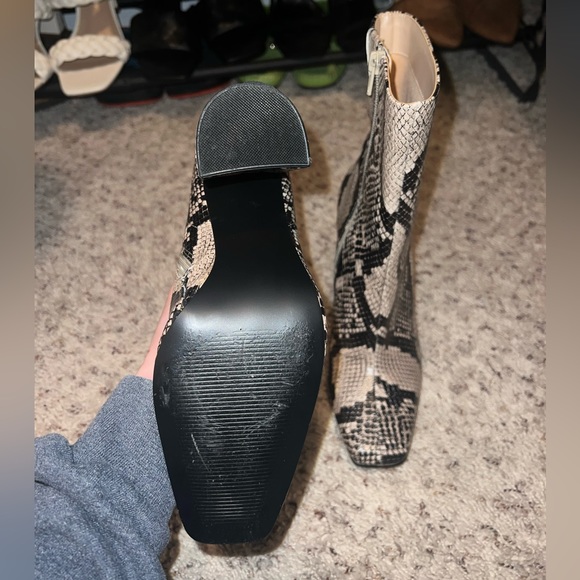 Steve Madden snakeskin Harley booties - Picture 3 of 3